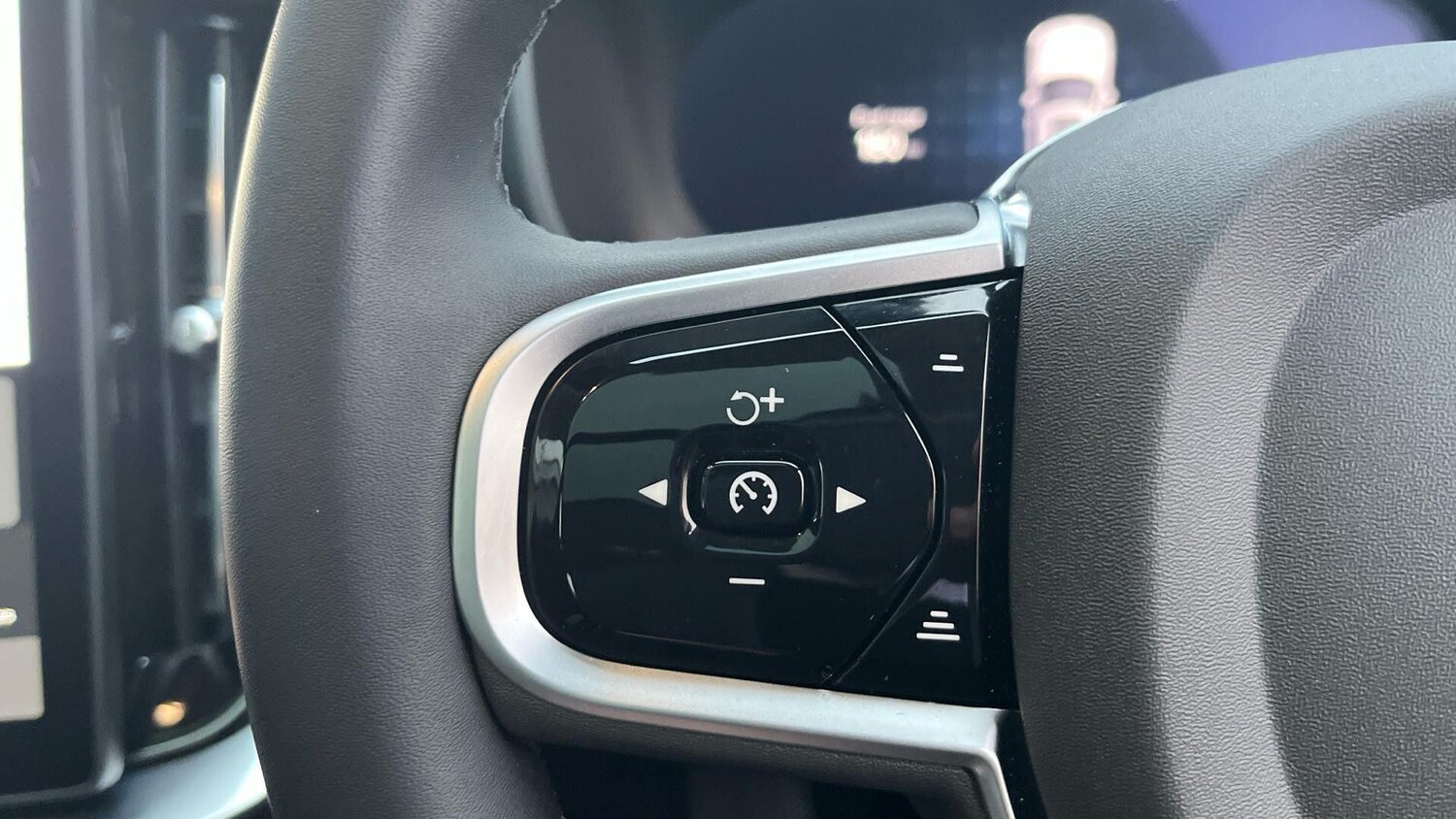 Used Volvo XC90 for sale - 77807987: Photo 18