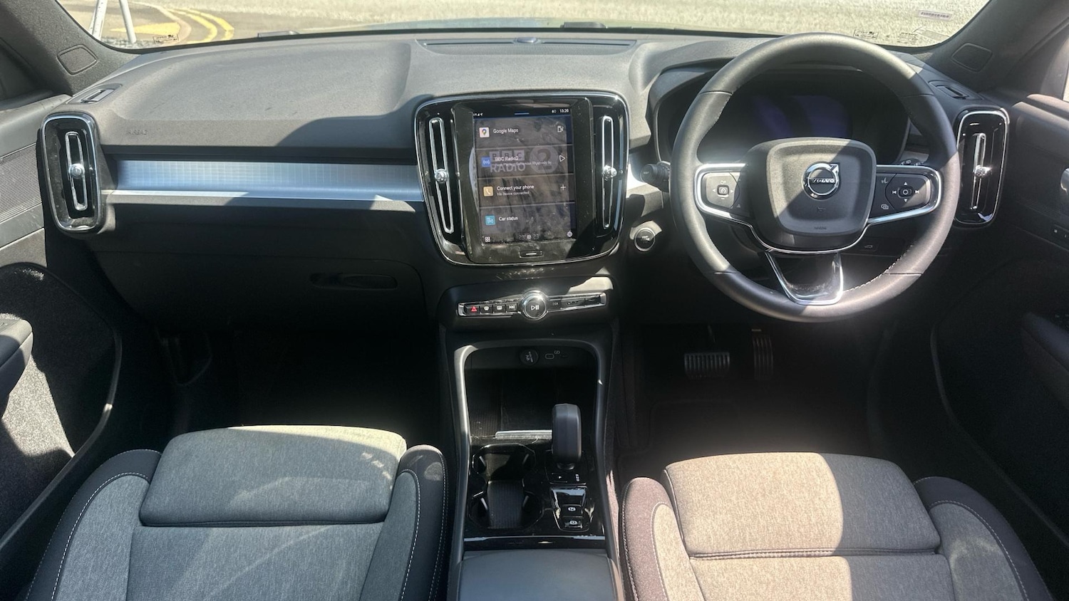 Used Volvo XC40 2024 for sale - 76839930: Photo 6