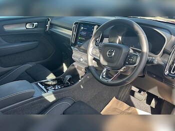 Used Volvo XC40 2025 for sale - 77191215: Photo