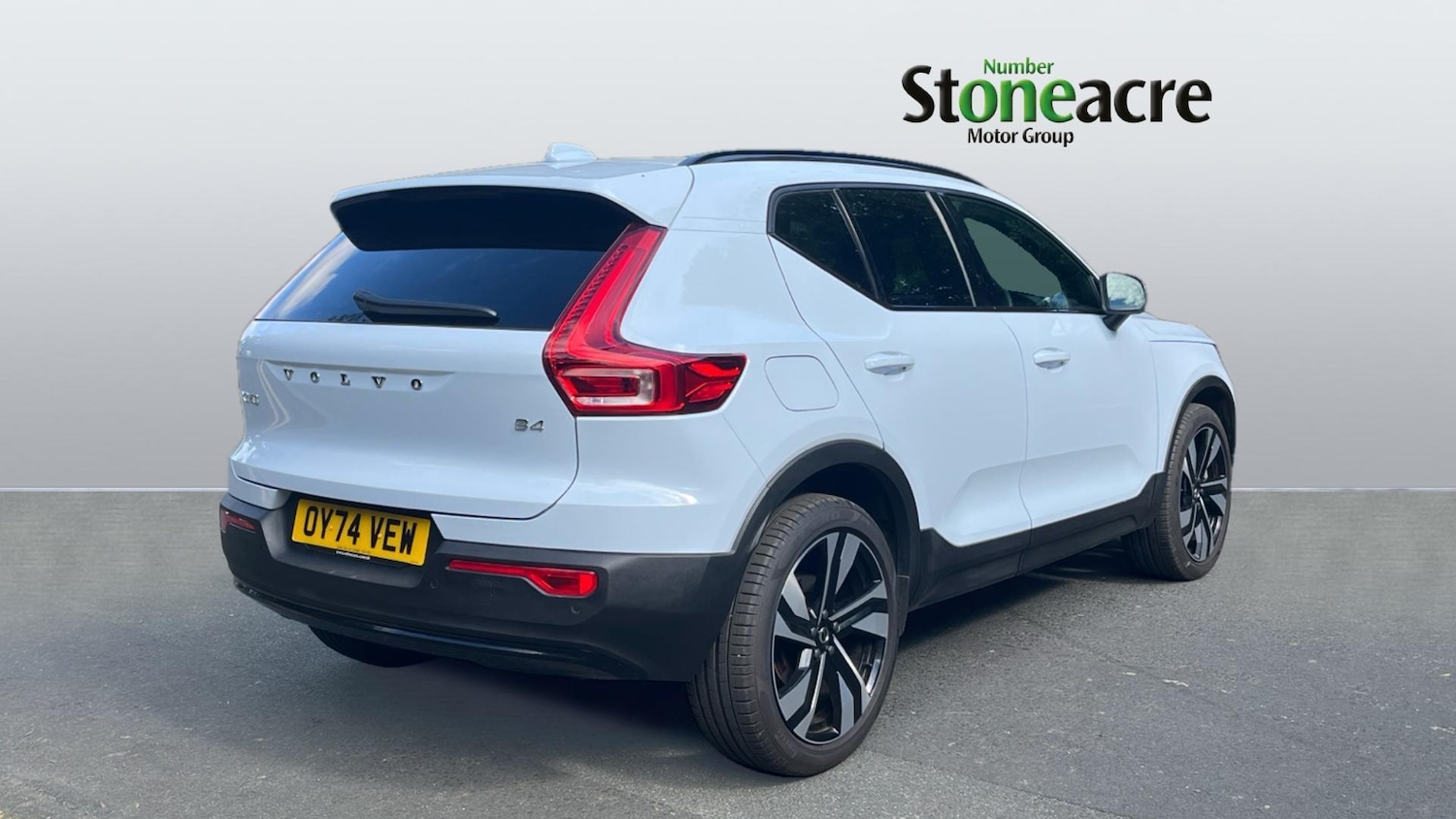 Used Volvo XC40 2024 for sale - 76702366: Photo 2