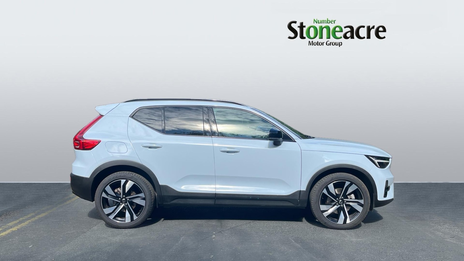 Used Volvo XC40 2024 for sale - 76702366: Photo 4
