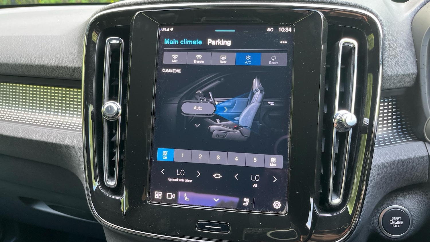 Used Volvo XC40 2024 for sale - 76702366: Photo 41