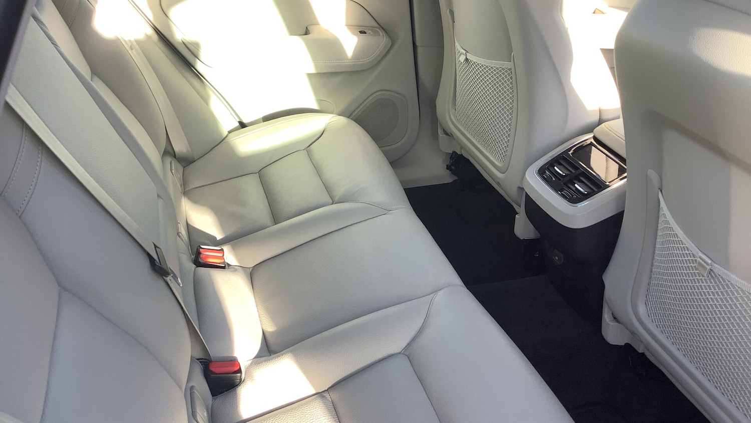 Used Volvo XC60 2023 for sale - 77290756: Photo 6