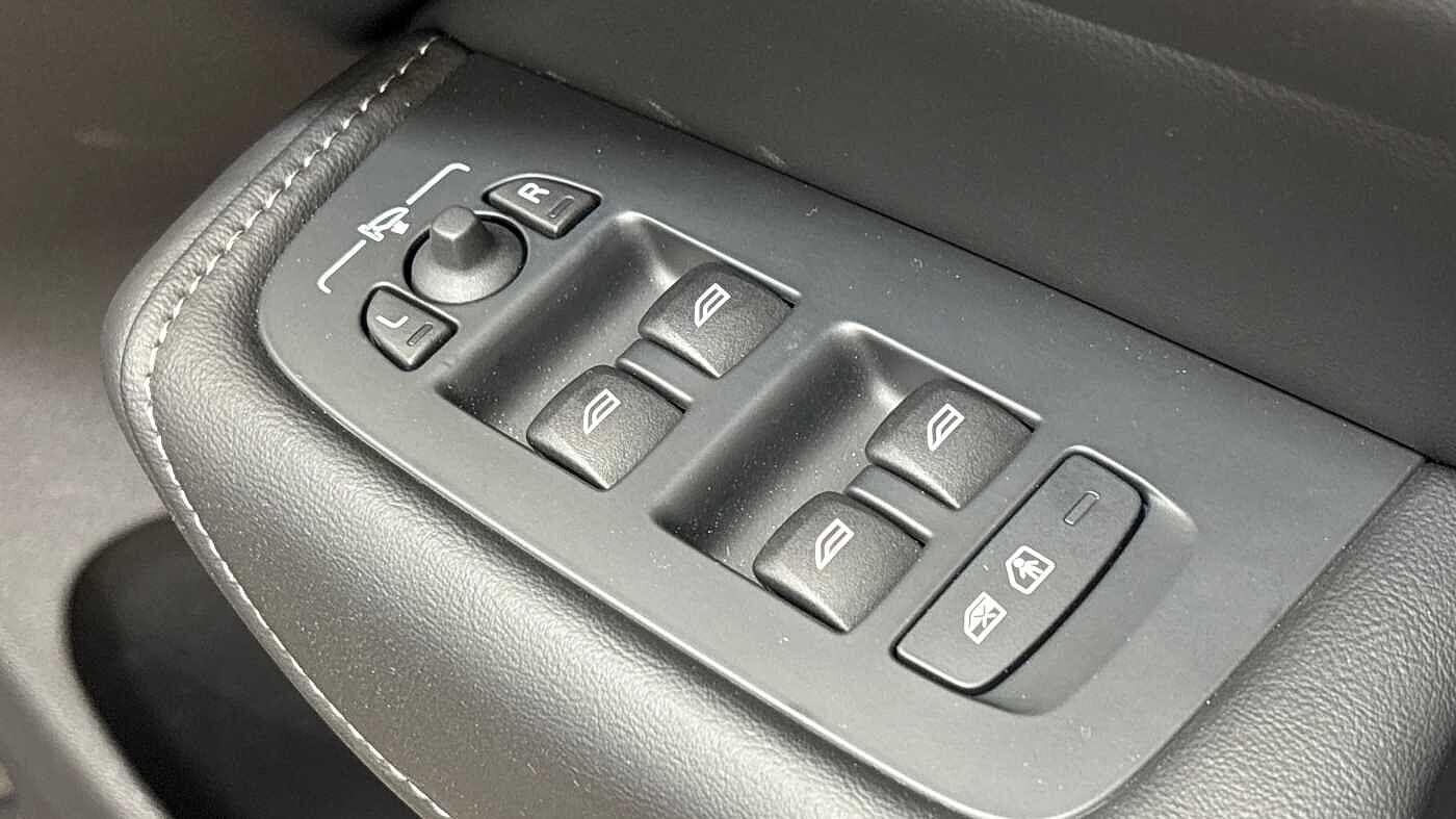 Used Volvo XC60 2025 for sale - 77091397: Photo 25