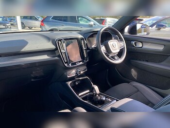 Used Volvo XC40 2026 for sale - 79401433: Photo
