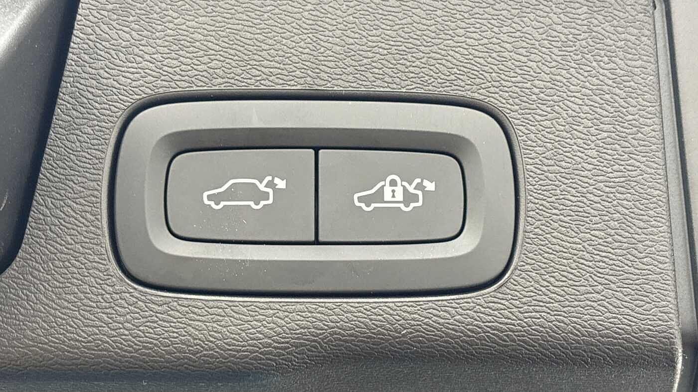 Used Volvo XC60 2025 for sale - 77783317: Photo 18