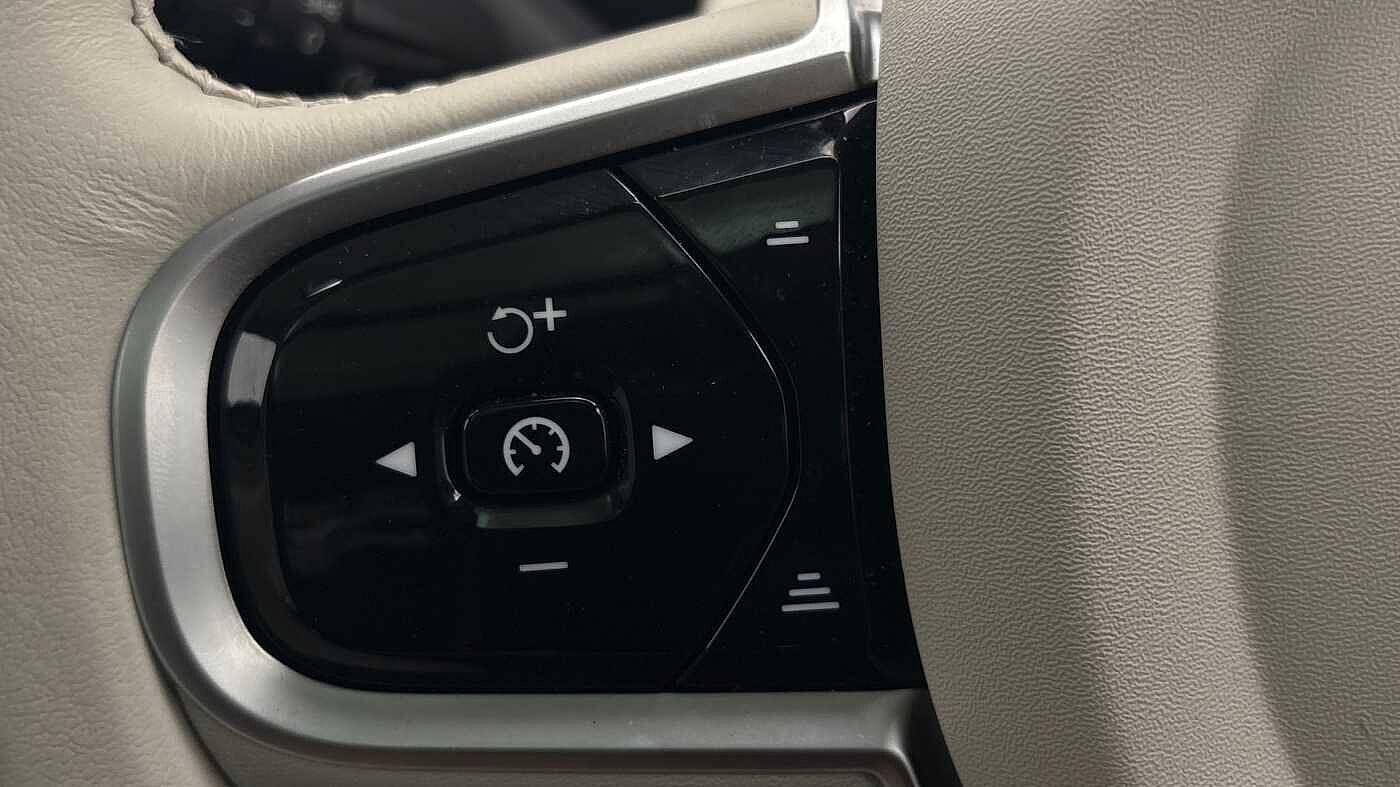 Used Volvo XC90 2025 for sale - 76667478: Photo 31