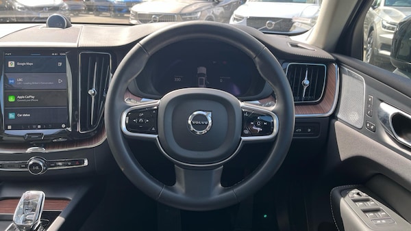 Used Volvo XC60 2024 for sale - 76151565: Photo 11