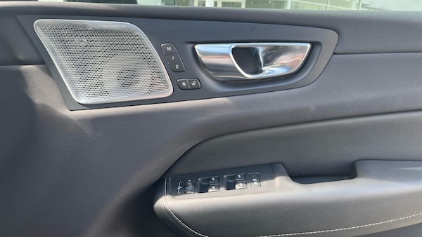 Used Volvo XC60 2024 for sale - 76151565: Photo 30