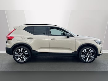 Used Volvo XC40 2025 for sale - 77659146: Photo