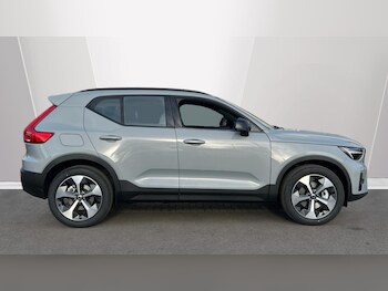 Used Volvo XC40 2026 for sale - 77753561: Photo