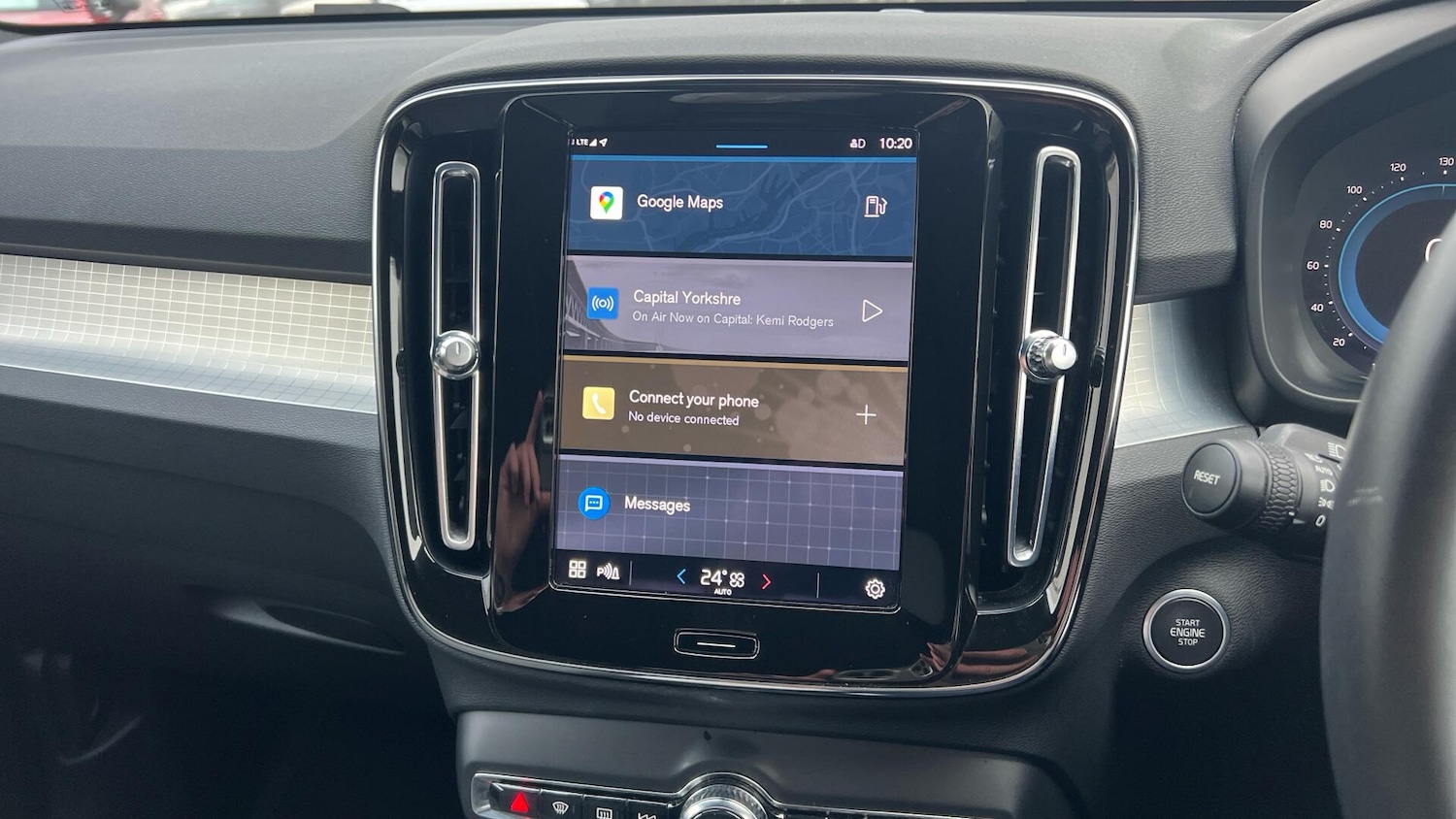 Used Volvo XC40 2023 for sale - 77400492: Photo 12