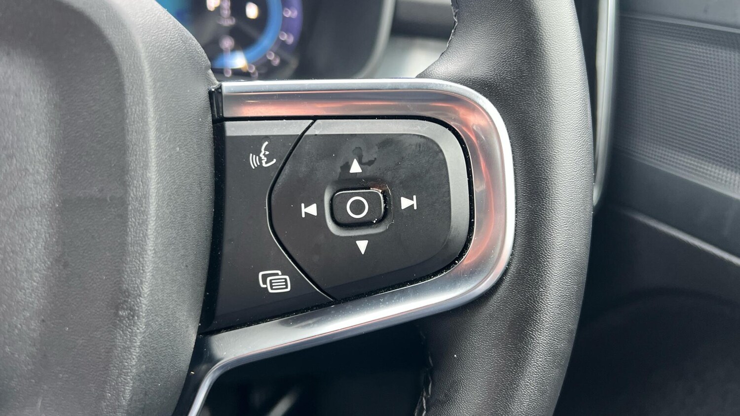 Used Volvo XC40 2023 for sale - 77400492: Photo 21