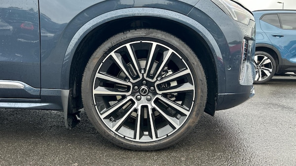 Used Volvo XC90 2025 for sale - 76151566: Photo 9