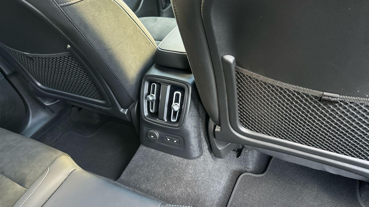 Used Volvo XC40 2022 for sale - 77101962: Photo 11