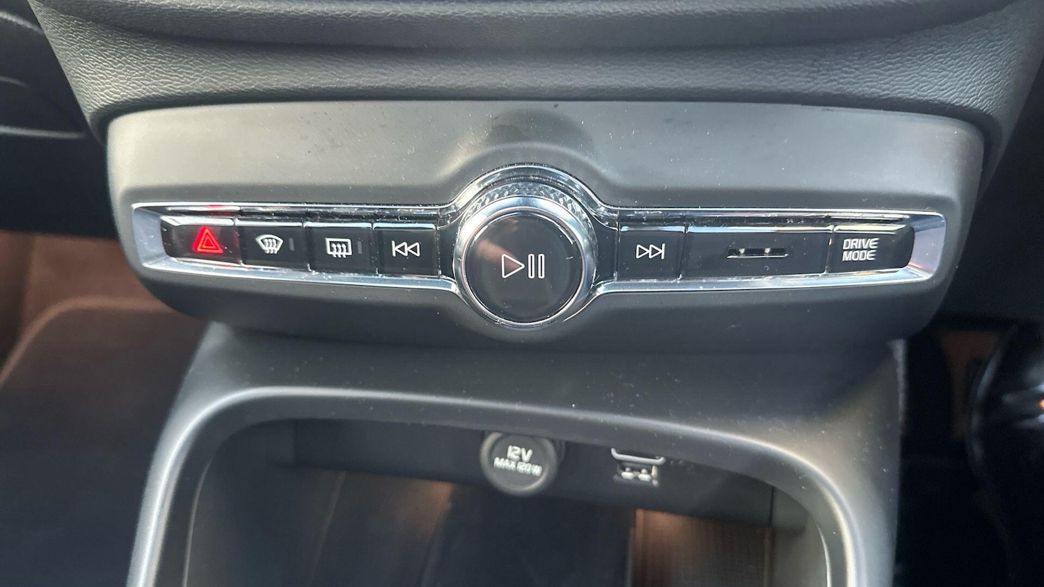 Used Volvo XC40 2022 for sale - 77101962: Photo 12