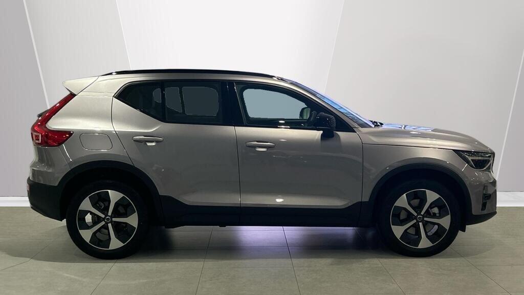 Used Volvo XC40 2026 for sale - 78204314: Photo 2