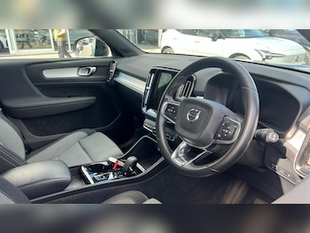 Used Volvo XC40 2023 for sale - 78475389: Photo