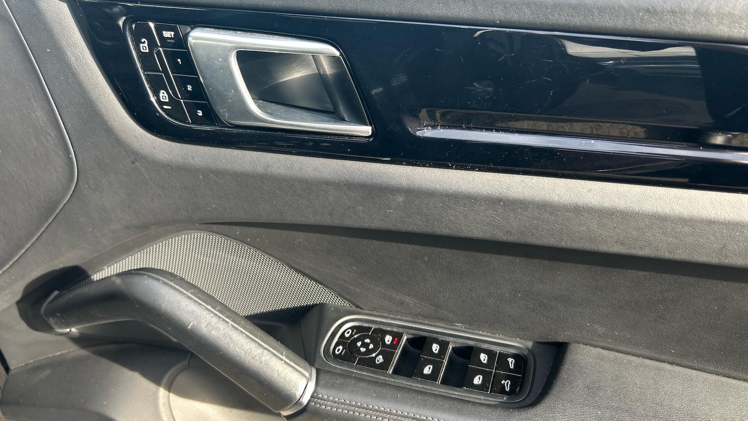 Used Porsche Cayenne 2019 for sale - 76389415: Photo 26