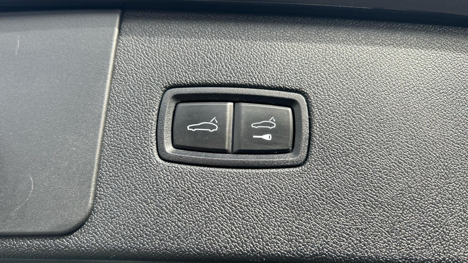 Used Porsche Cayenne 2019 for sale - 76389415: Photo 32