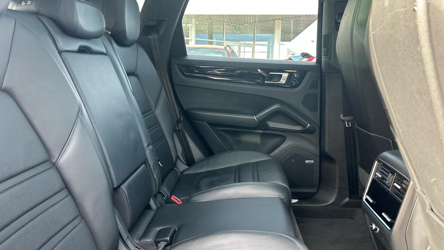 Used Porsche Cayenne 2019 for sale - 76389415: Photo 6