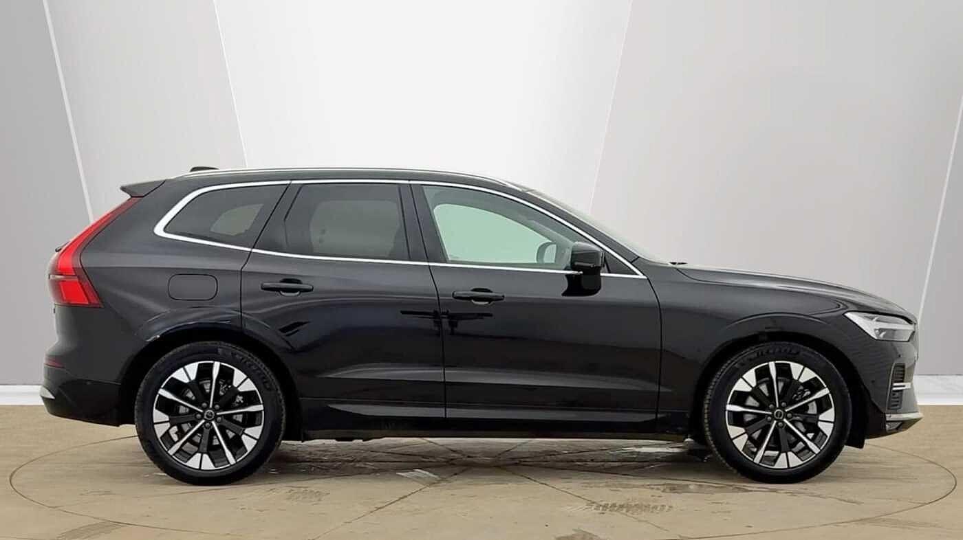 Used Volvo XC60 2025 for sale - 77978185: Photo 2