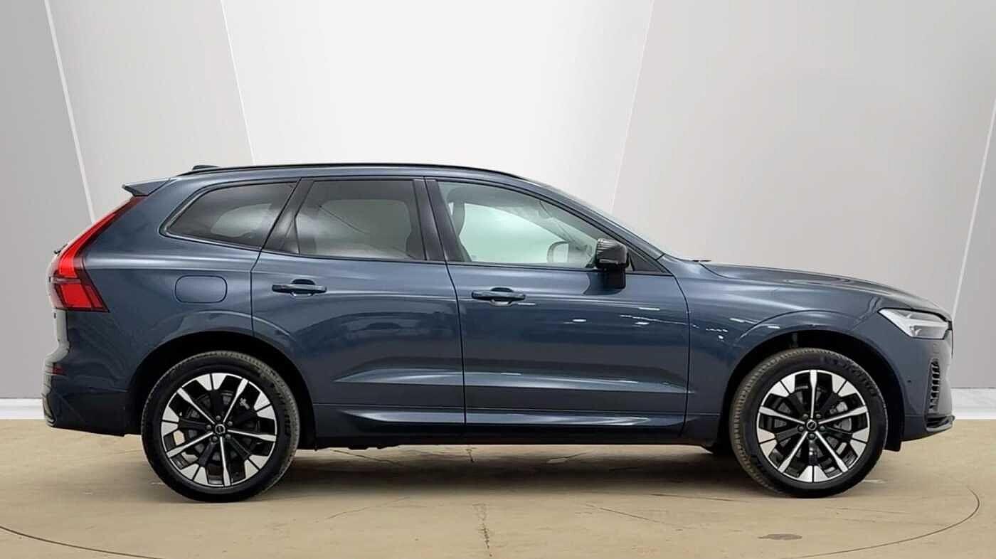 Used Volvo XC60 2025 for sale - 78115321: Photo 2