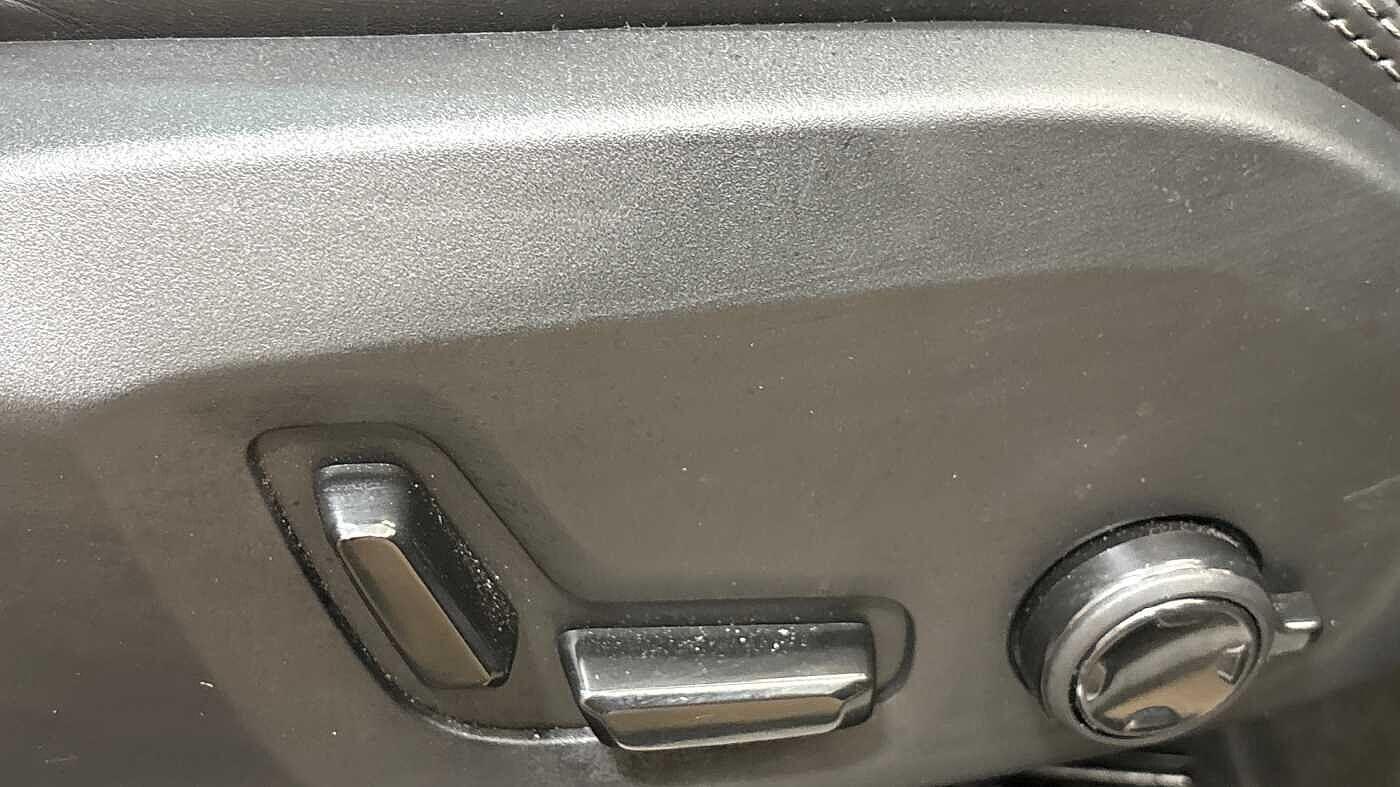 Used Volvo XC60 2025 for sale - 78115321: Photo 28