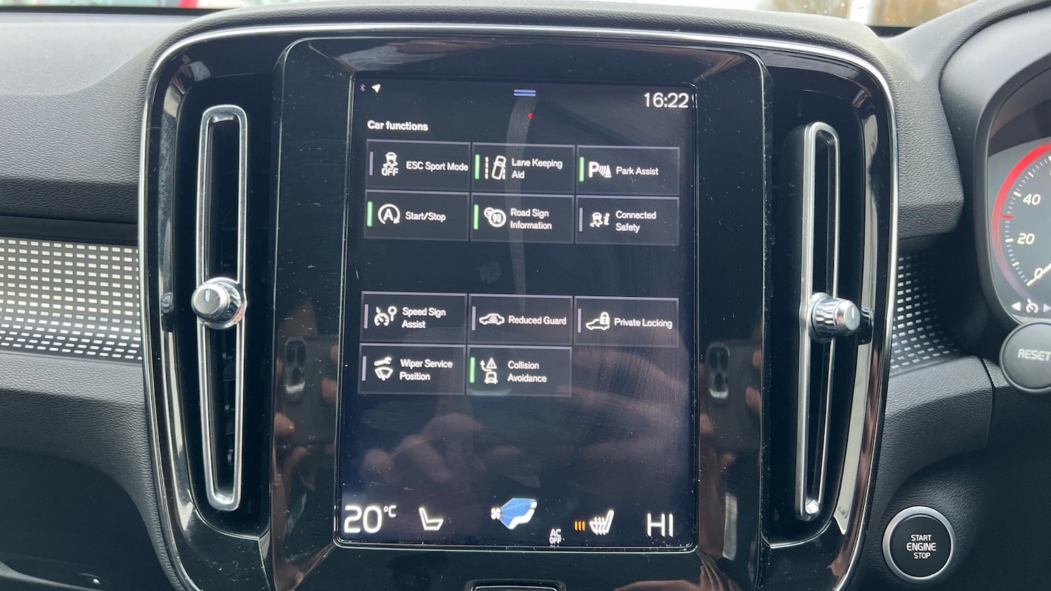 Used Volvo XC40 2020 for sale - 77705275: Photo 17