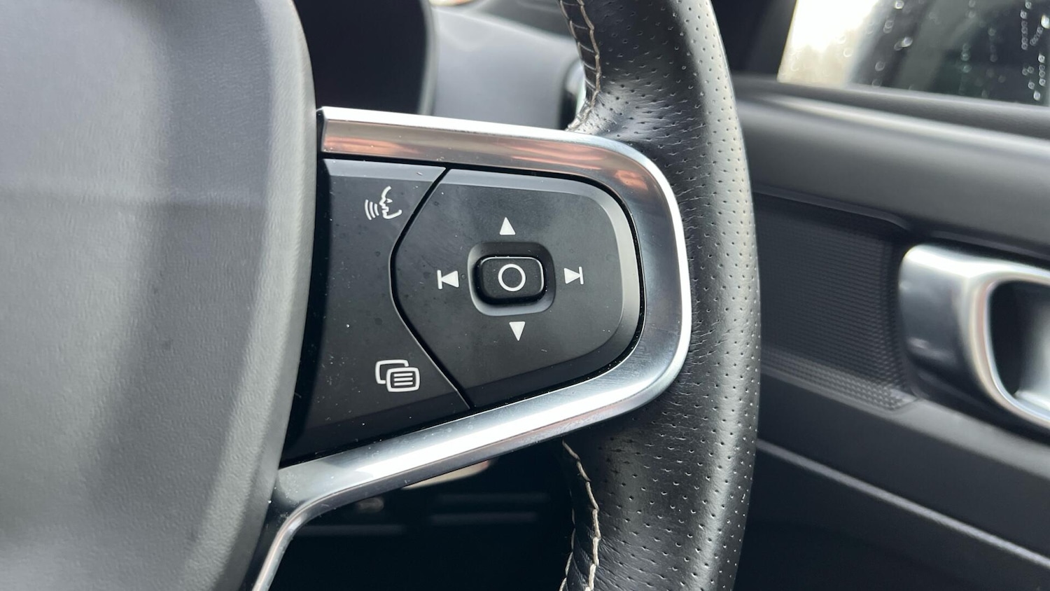 Used Volvo XC40 2020 for sale - 77705275: Photo 22