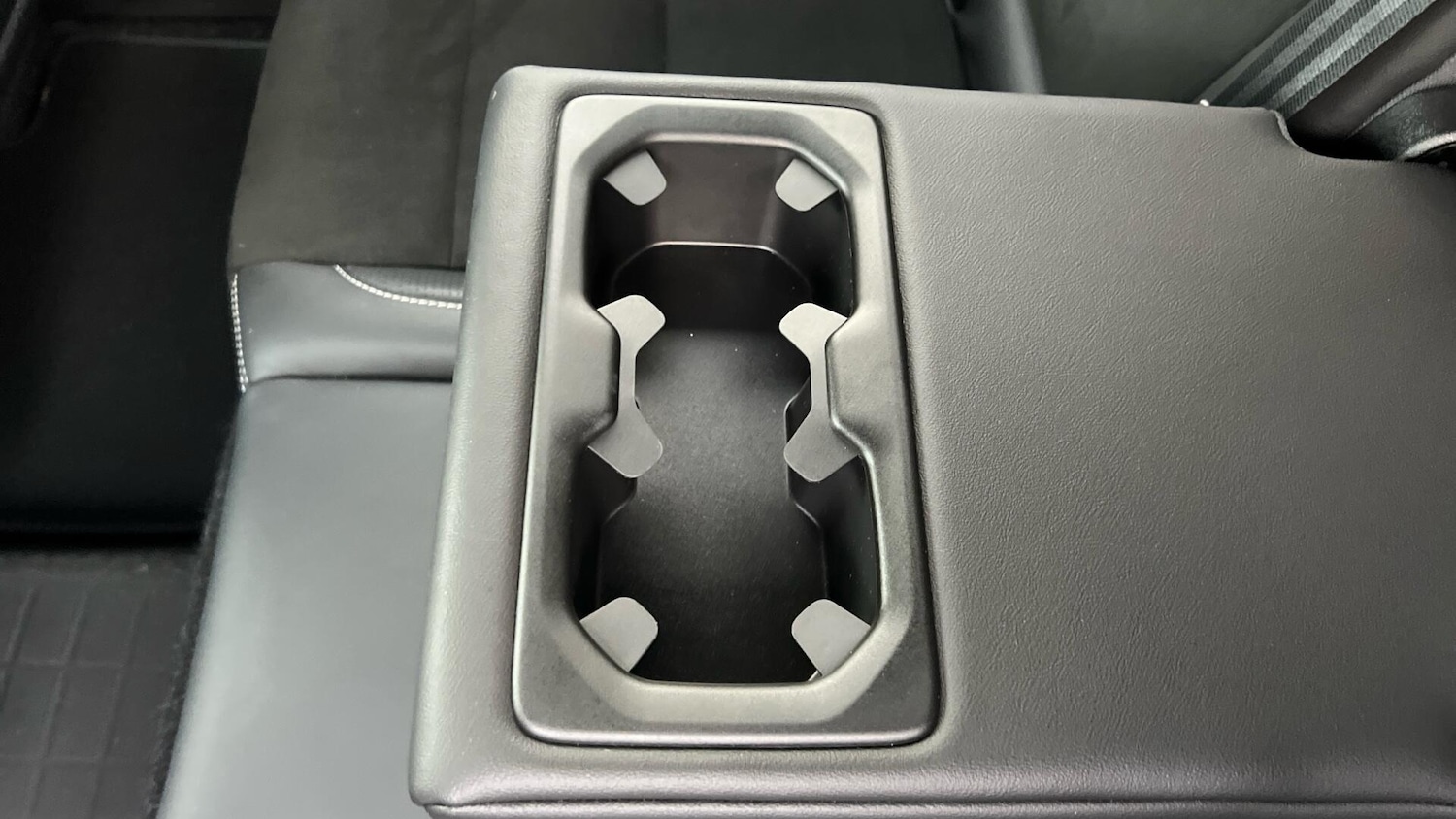 Used Volvo XC40 2020 for sale - 77705275: Photo 31