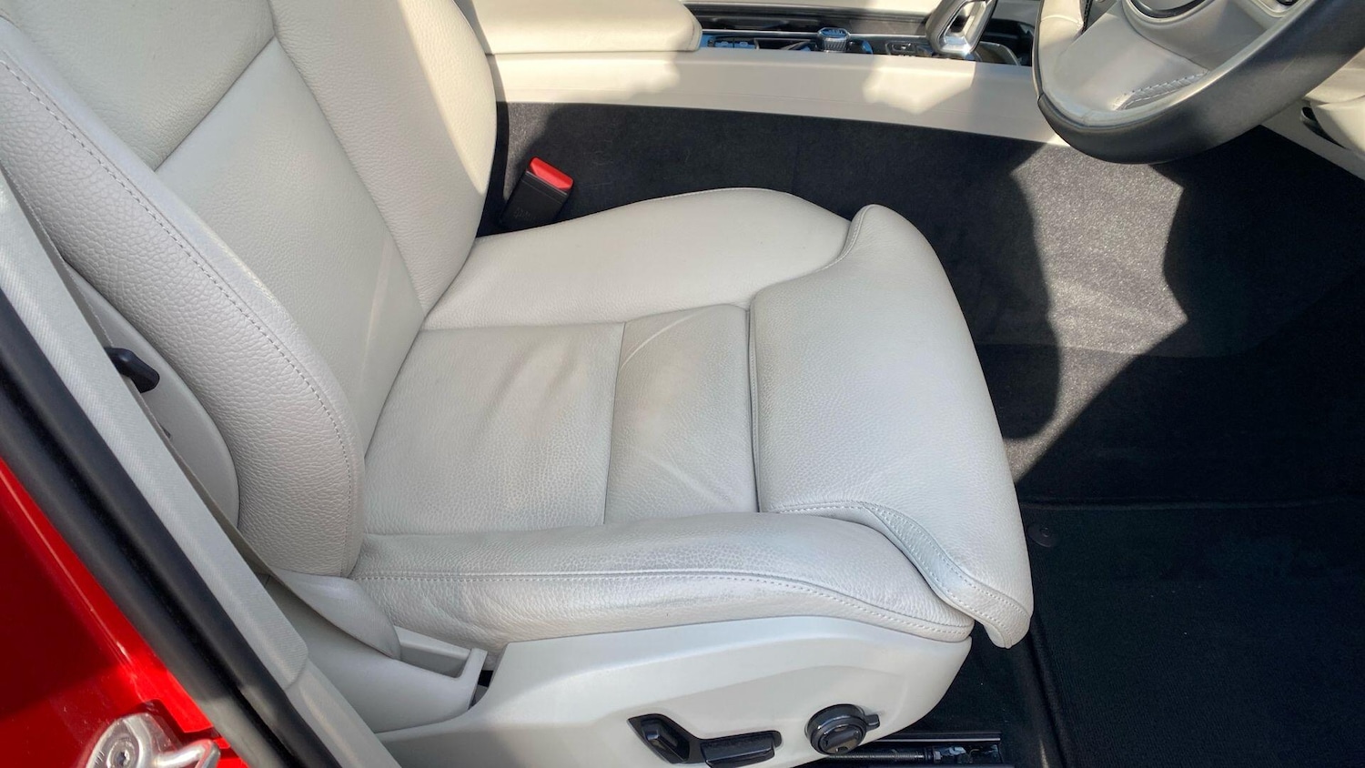 Used Volvo XC60 2023 for sale - 76121897: Photo 29