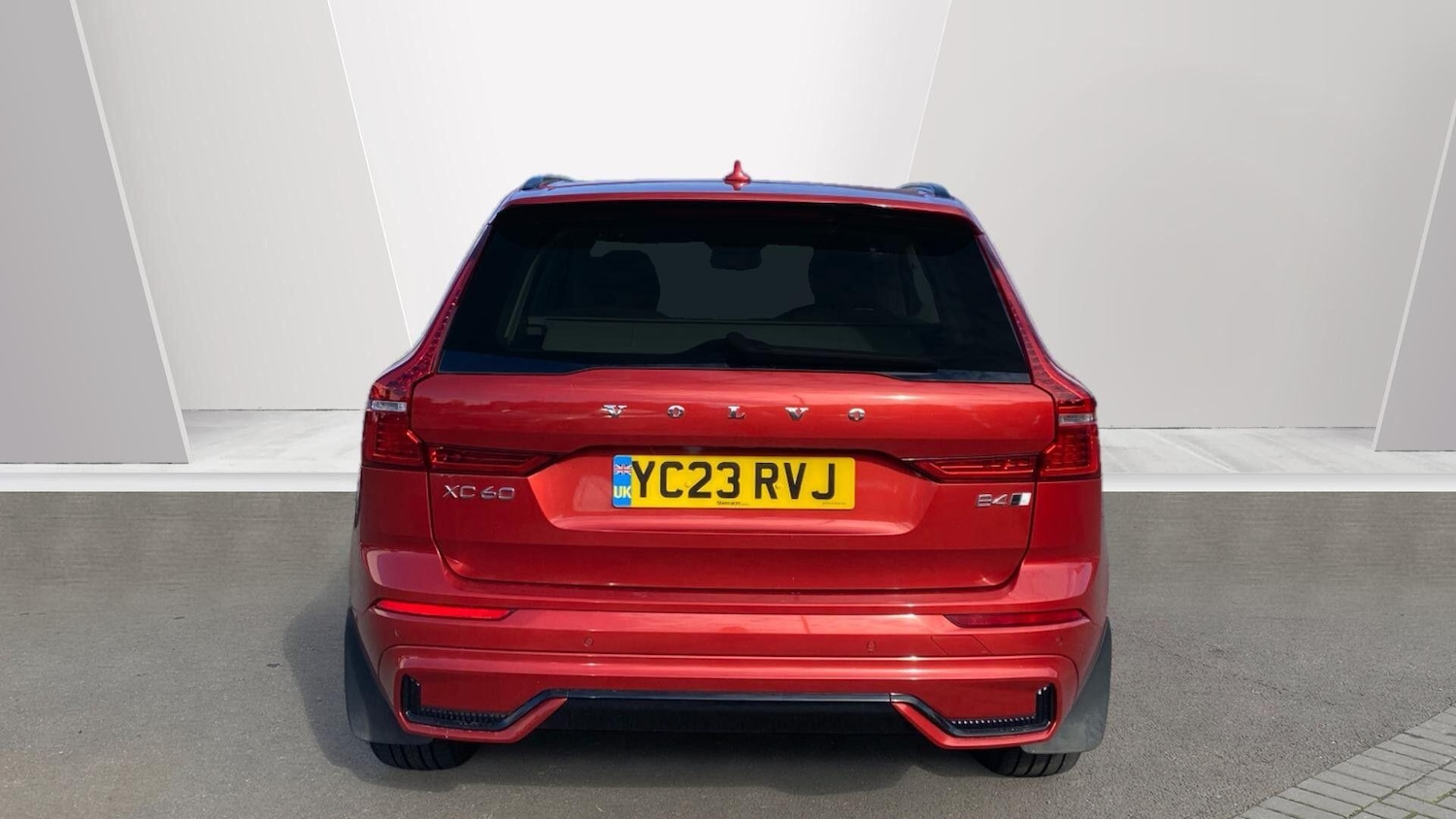 Used Volvo XC60 2023 for sale - 76121897: Photo 6