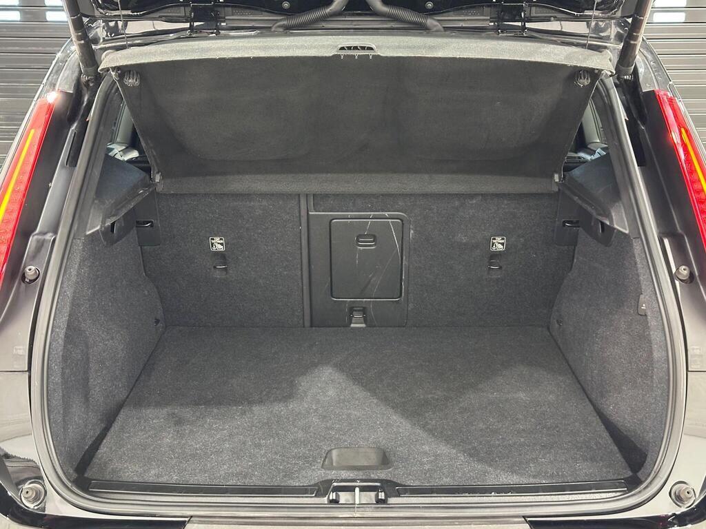 Used Volvo XC40 2022 for sale - 76926967: Photo 32