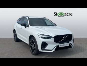 2024 (72) - Plus, B5 AWD mild hybrid, Petrol, Dark 5-Door