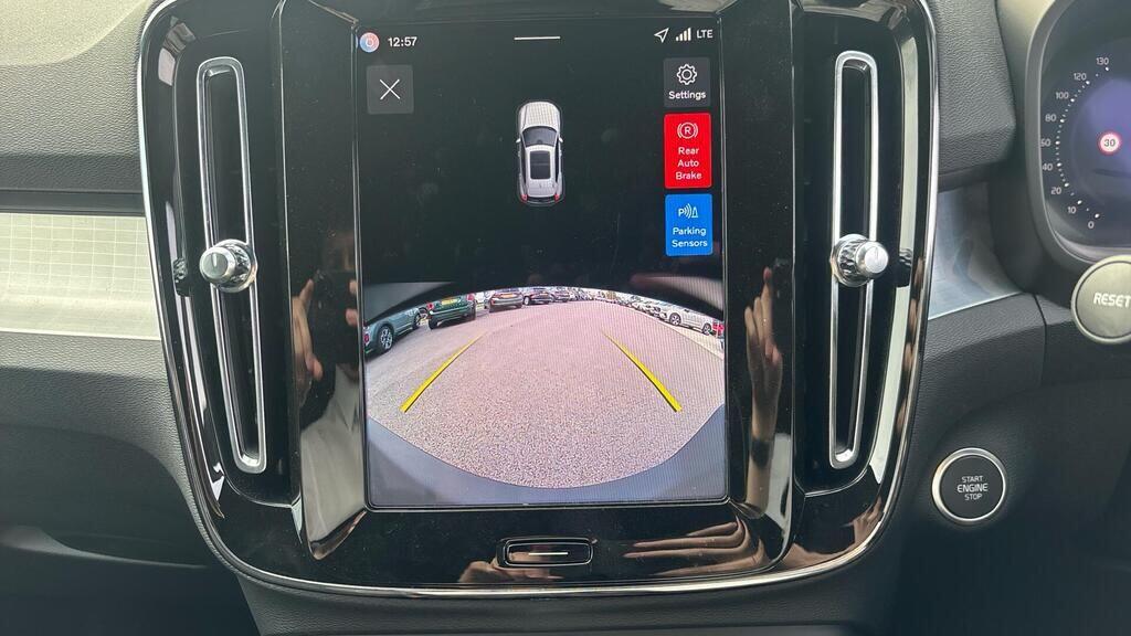 Used Volvo XC40 for sale - 76996466: Photo 28