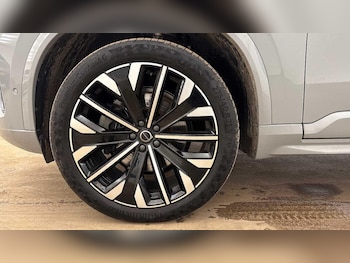 Used Volvo XC90 2025 for sale - 78135596: Photo