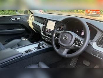 Used Volvo XC60 2023 for sale - 79202031: Photo