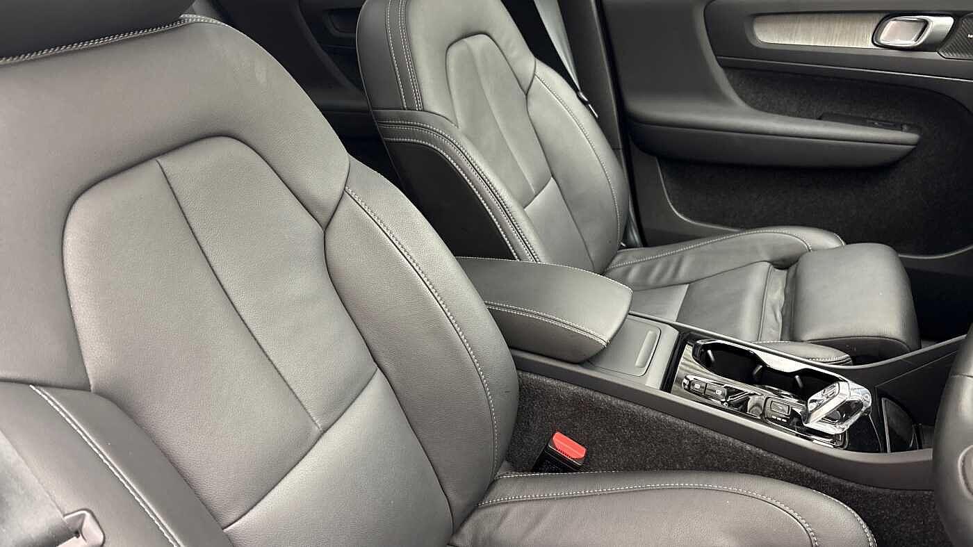 Used Volvo XC40 2025 for sale - 76952640: Photo 29