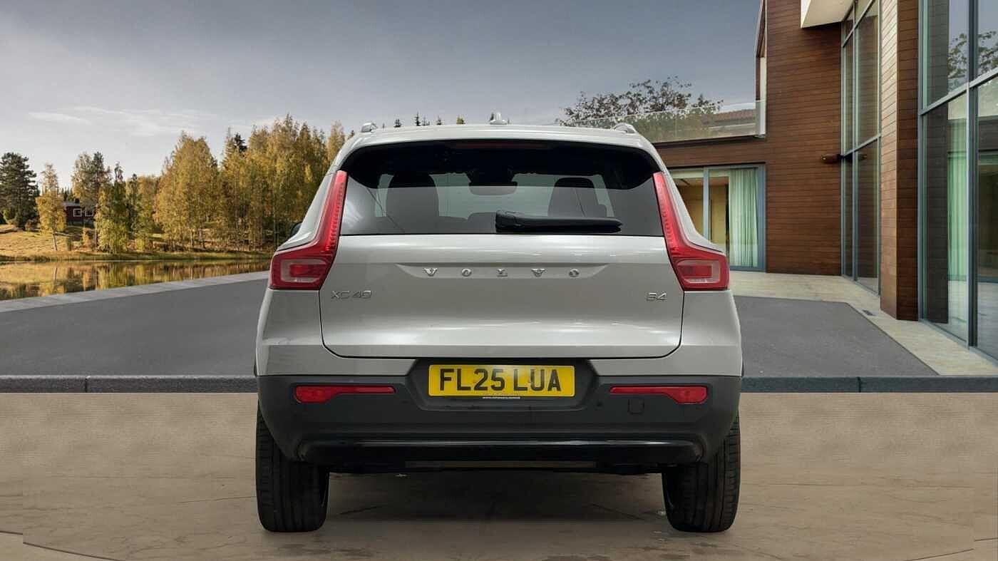 Used Volvo XC40 2025 for sale - 76952640: Photo 4