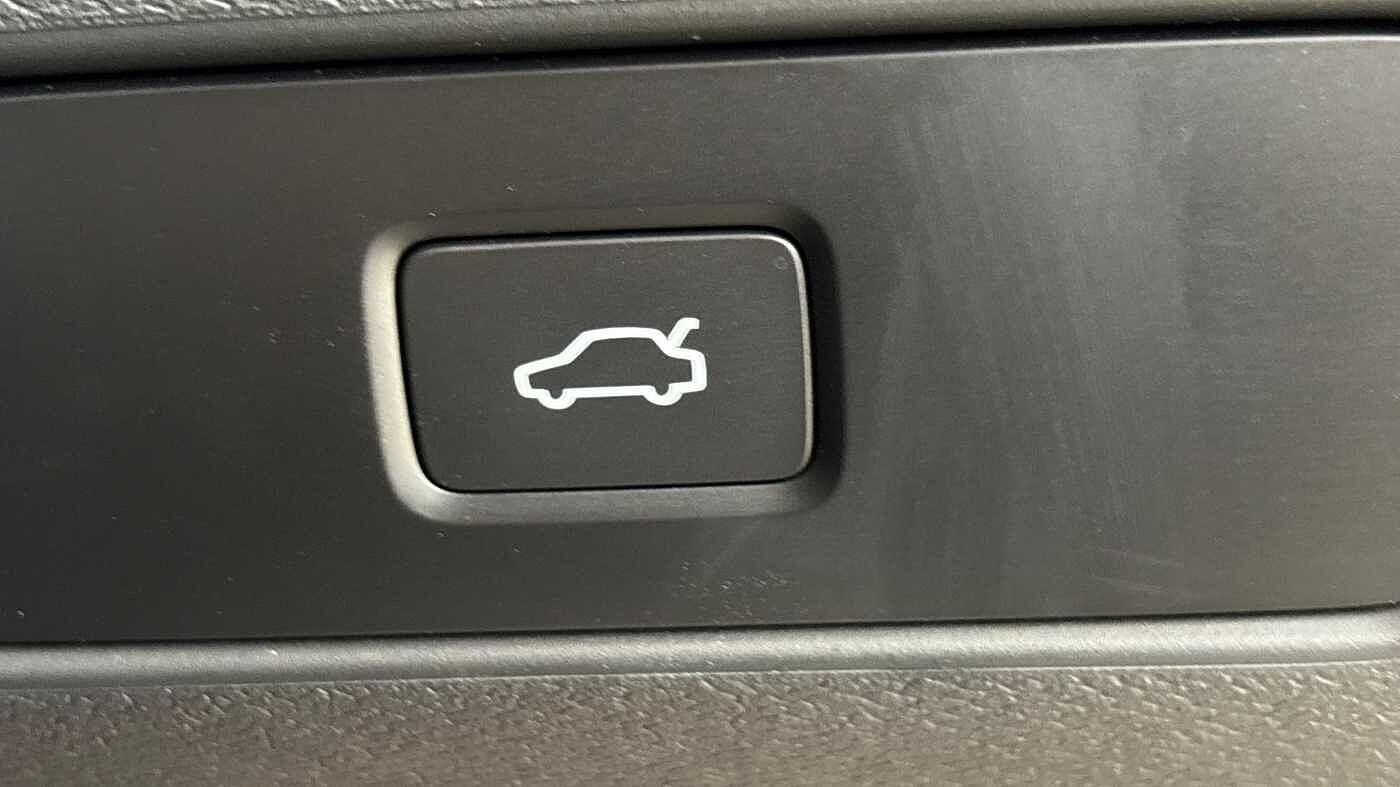 Used Volvo XC40 2024 for sale - 77163049: Photo 30