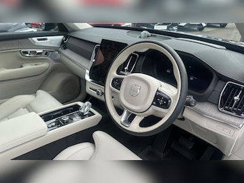 Used Volvo XC90 2025 for sale - 75449602: Photo