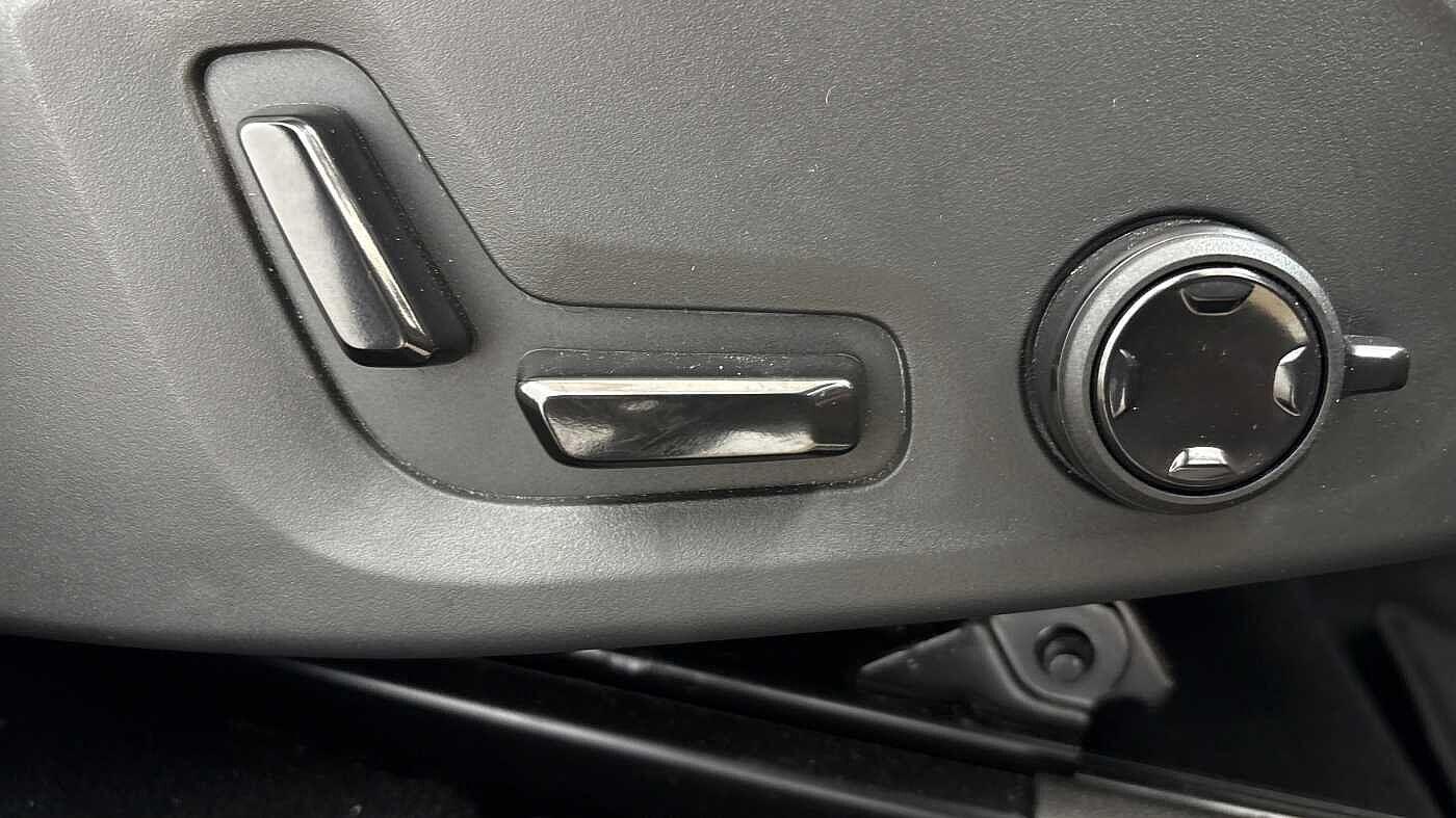 Used Volvo XC60 2024 for sale - 76592886: Photo 28