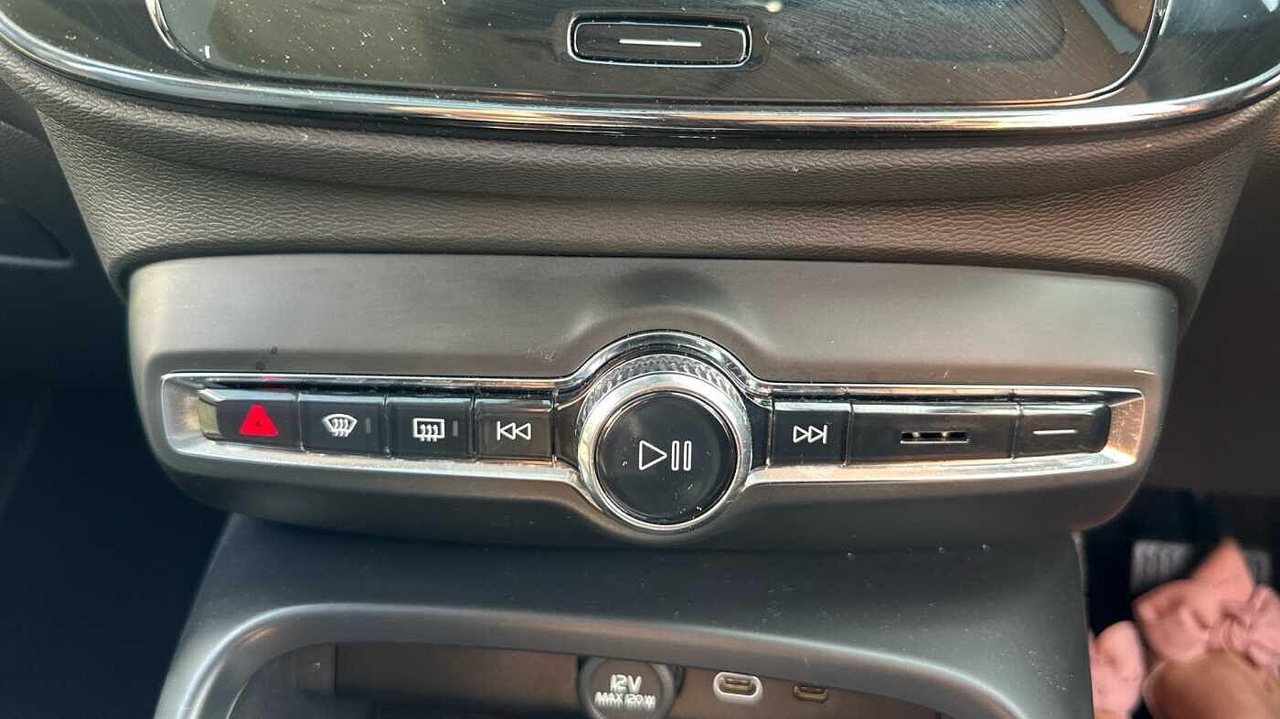 Used Volvo XC40 2024 for sale - 77144579: Photo 28