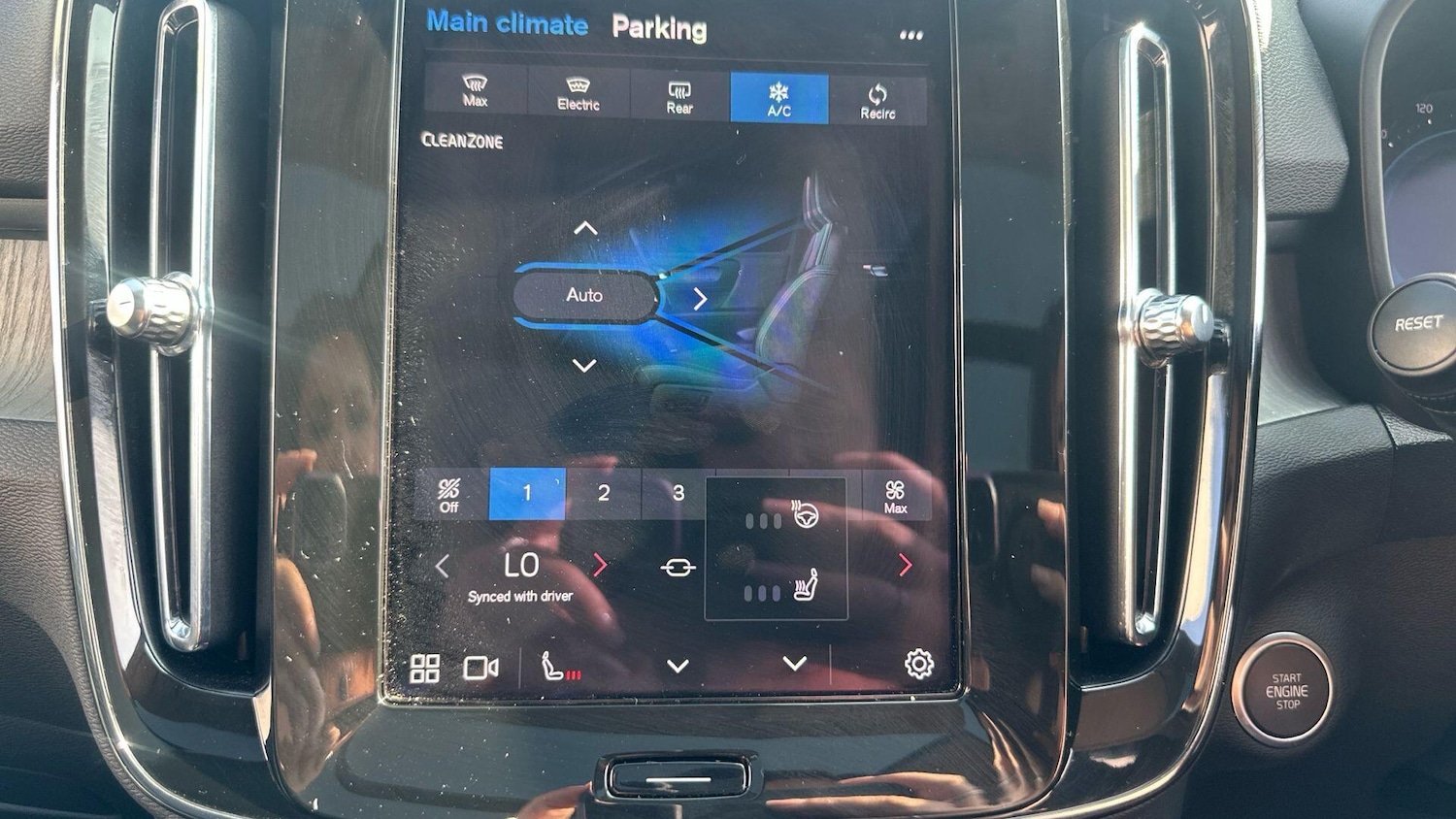 Used Volvo XC40 2024 for sale - 77144579: Photo 52