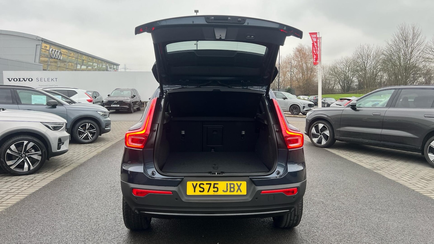 Used Volvo XC40 2025 for sale - 77440034: Photo 13