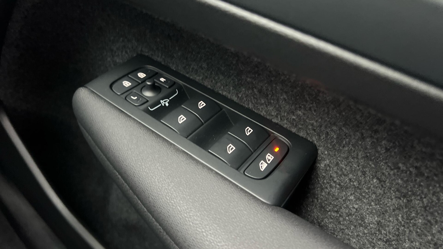 Used Volvo XC40 2025 for sale - 77440034: Photo 23