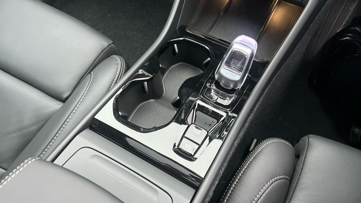 Used Volvo XC40 2025 for sale - 77440034: Photo 24