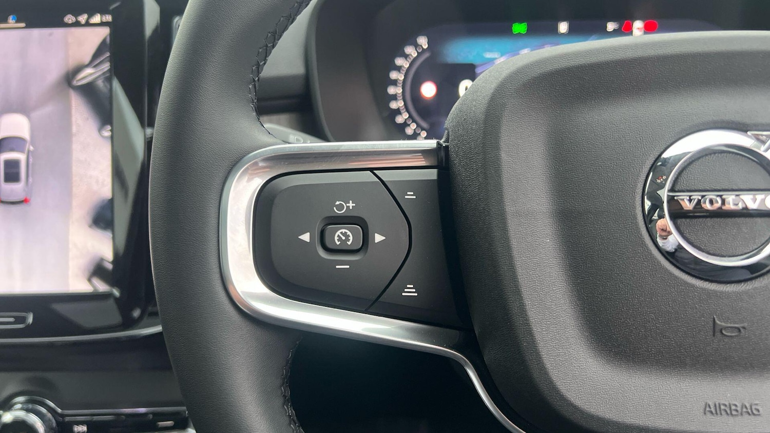 Used Volvo XC40 2025 for sale - 77440034: Photo 53