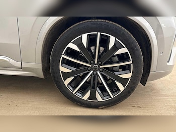 Used Volvo XC90 2025 for sale - 78116209: Photo